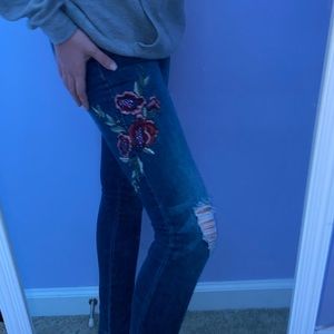 Detailed Jeans